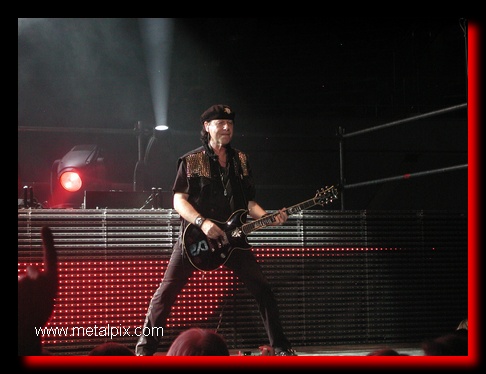 Scorpions049