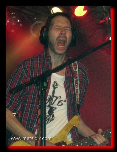 Paul_Gilbert005