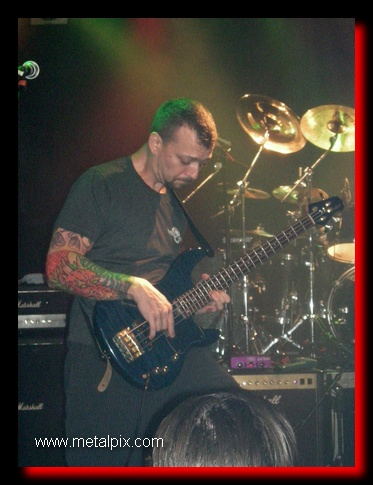 Paul_Gilbert008