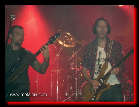 Paul_Gilbert026